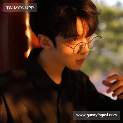 杜严谦